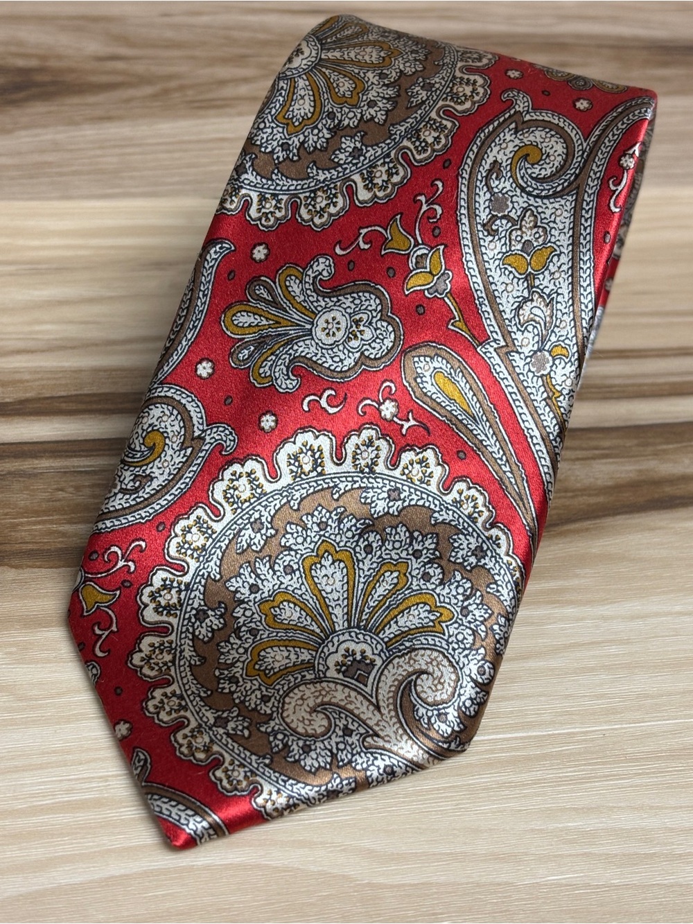 Oscar de la Renta paisley print satin tie size 56” by 3”